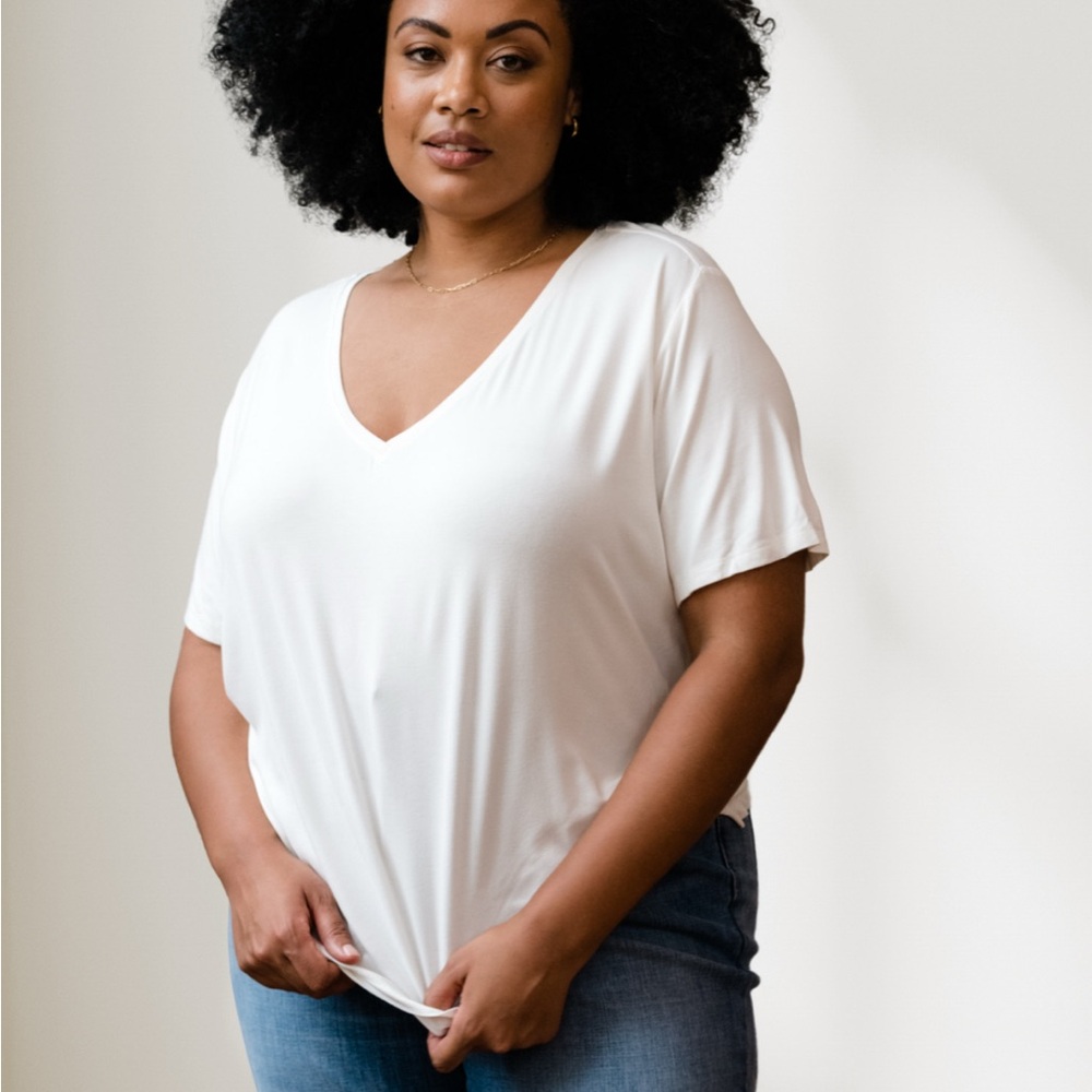 Able Ivory V-Neck Short Sleeve Tee